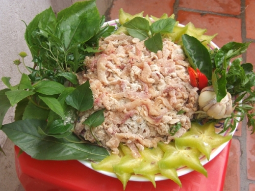 Về Hải Tiến không quên gỏi cá nhệch